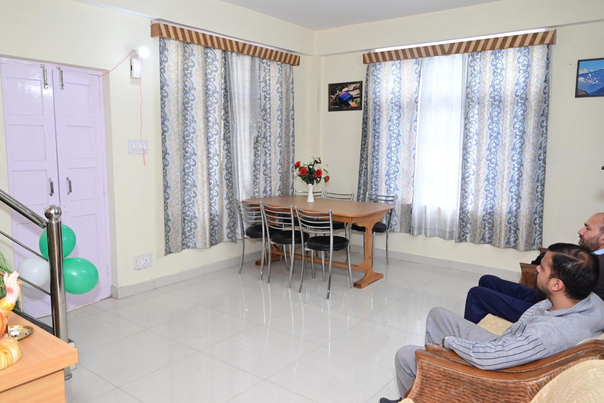 Krishna B&B Near Mall Road Shimla Exterior photo